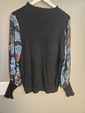 Sioni Mock Neck Floral Sheer Sleeves Top Size XL